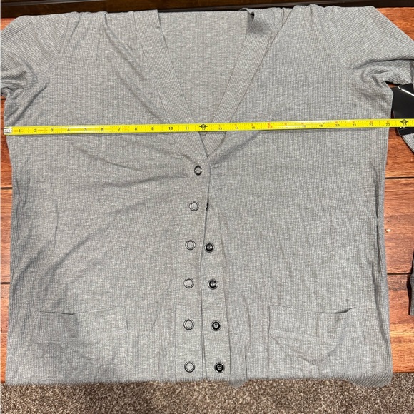 Women’s Torrid Super Soft Light Rib Knit Sleep Snap Cardigan Size 0 - Picture 8 of 8